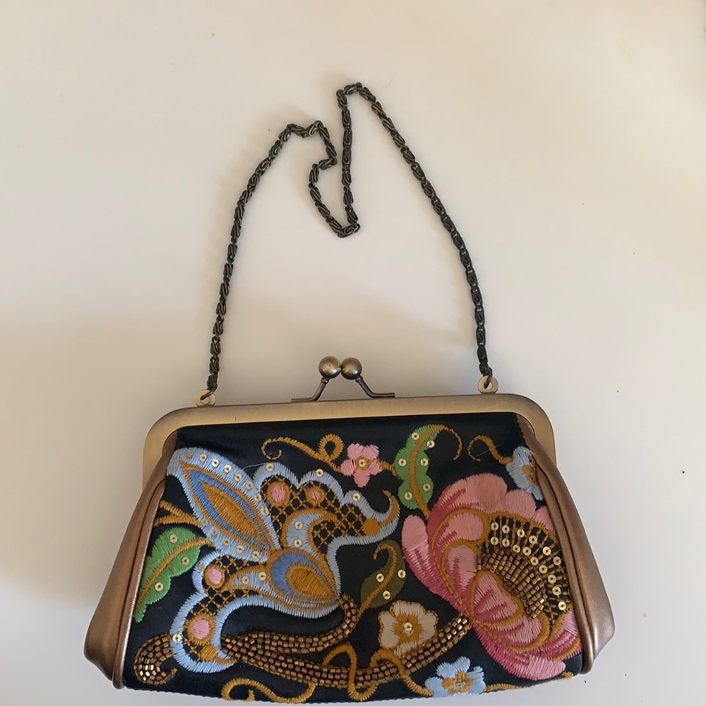 Isabella Fiore Beaded Clutch